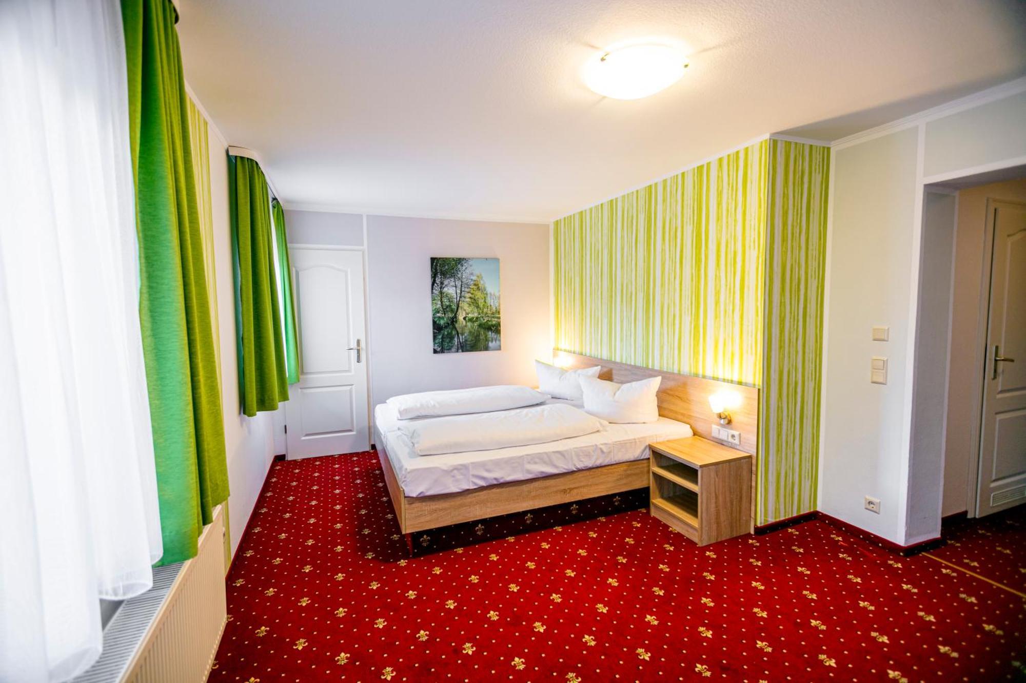 Hotel Zum Goldenen Loewen Пайц Экстерьер фото